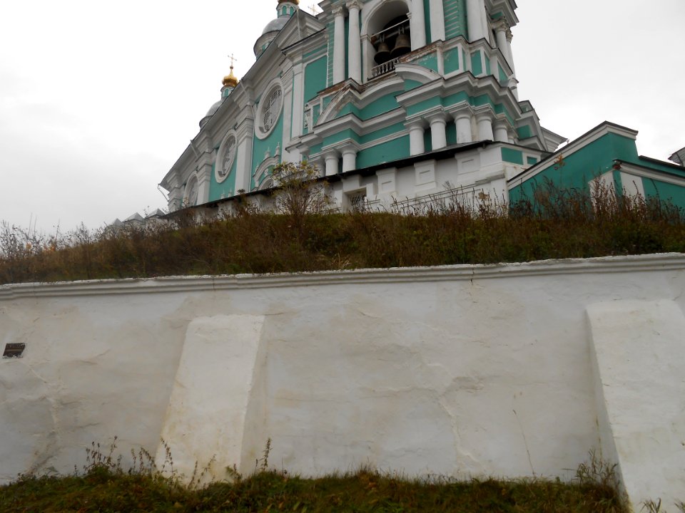 Fence of Assumption Cathedral - 03