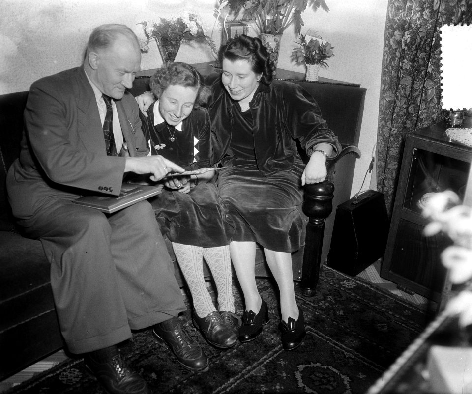 Fenny Heemskerk 1952, Bestanddeelnr 905-4344