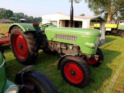 Fendt Favorit 3 pic2