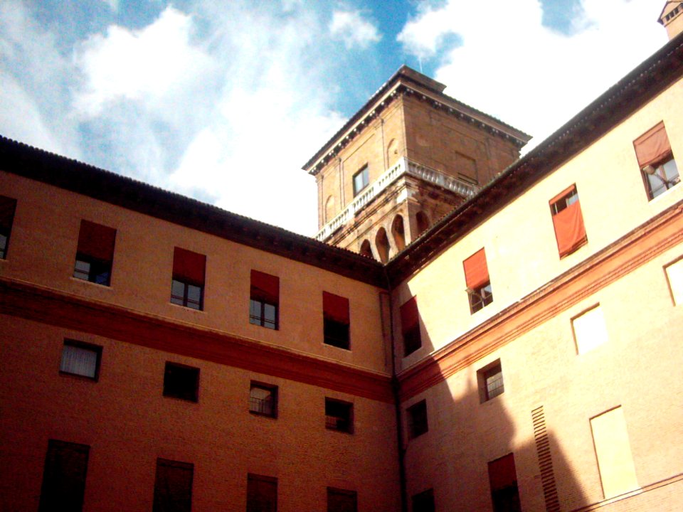 Ferrara Castello Estense Hof 2