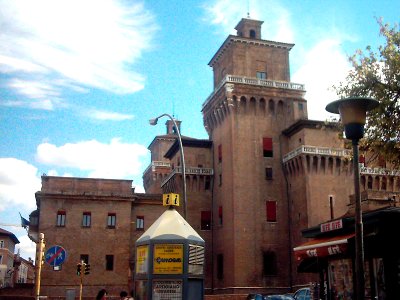 Ferrara Castello Estense 01