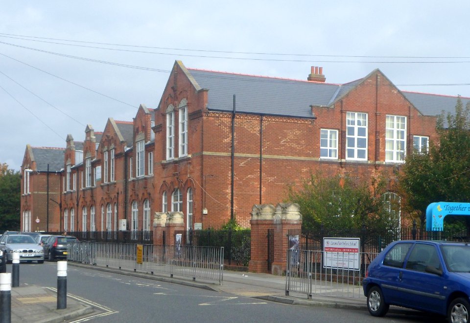Fernhurst Junior School, Francis Avenue, Southsea (October 2017)