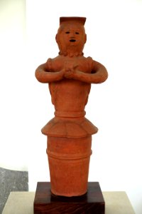 Female figure holding a bowl, Haniwa, Japan, Tumulus period, 6th-7th century AD, terracotta - Hakone Museum of Art - Hakone, Kanagawa, Japan - DSC08154
