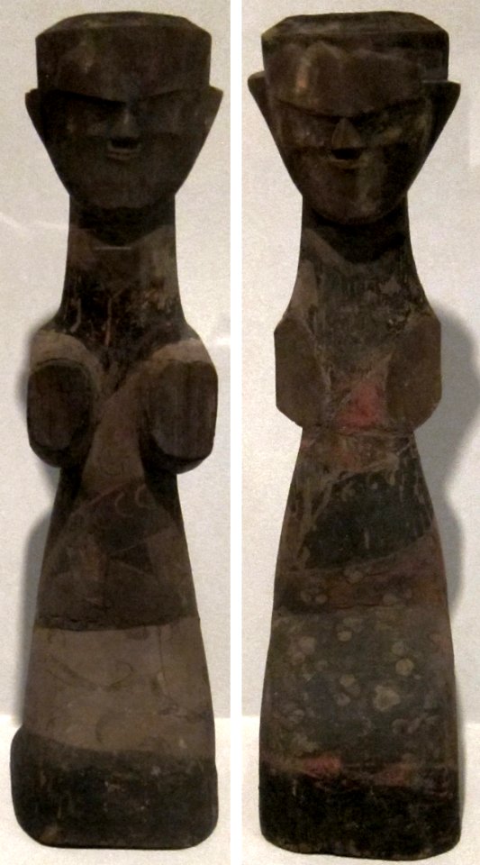 Female attendants, Warring States period, wood with polychrome, Honolulu Museum of Art