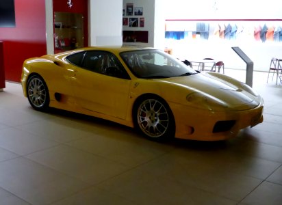 Ferrari 360 Challenge Stradale right