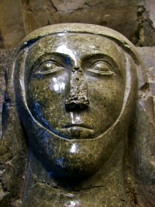 Female effigy, St Thomas, Winchelsea 01