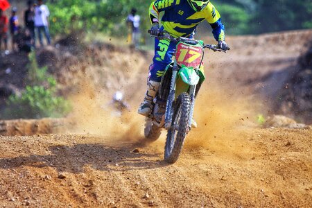 Race stunts sport
