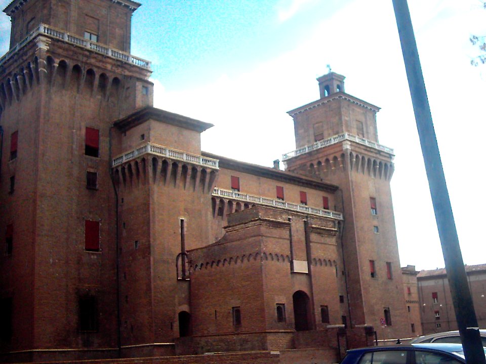Ferrara Castello Estense 02