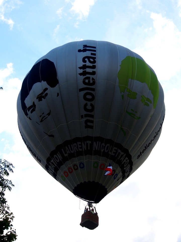 F-HALN hot air balloon take-off at Metz, France, pic1