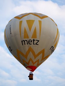 F-HDVM hot air balloon over Metz, France