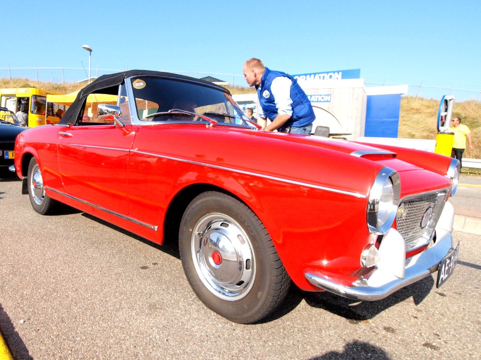 Fiat 1200 Pineforina dutch licence registration AE-96-40 pic2