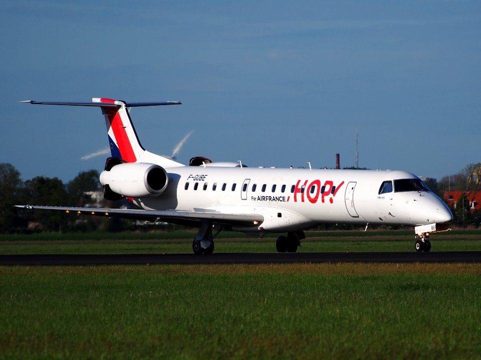 F-GUBE, landing at Schiphol (AMS - EHAM), The Netherlands, 06May2014 pic1