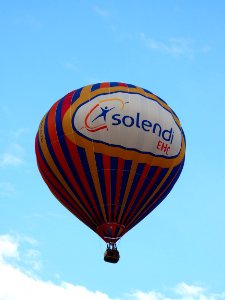 F-HEHC hot air balloon take-off at Metz, France, pic2