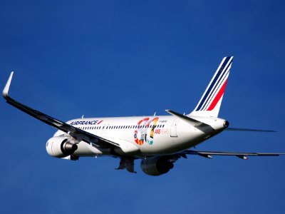 F-HEPG Air France Airbus A320-214(WL) takeoff from Schiphol (AMS - EHAM), The Netherlands, 11june2014, pic-4