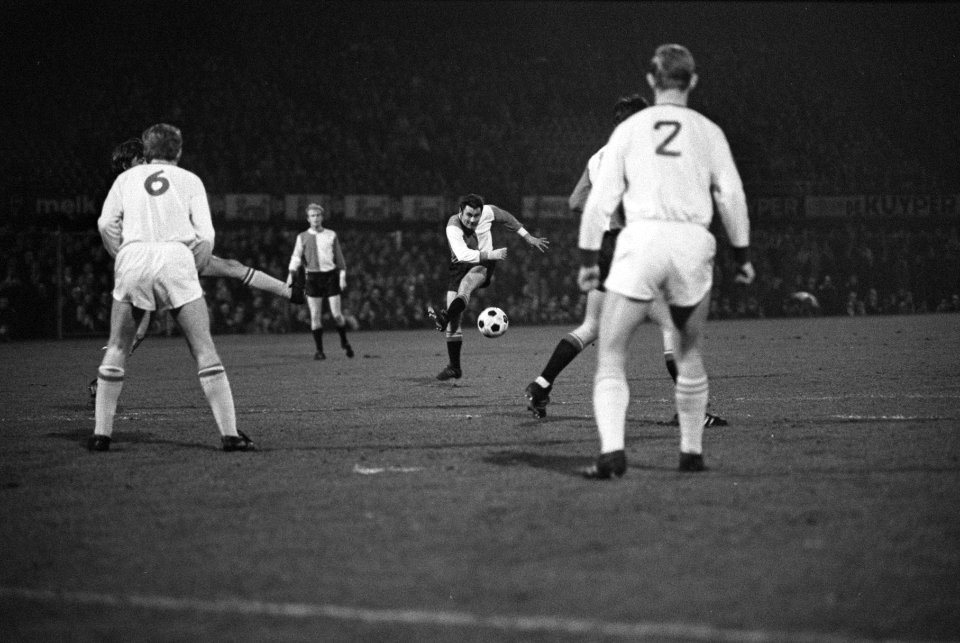 Feyenoord tegen GVAV 0-1. Aktie, Bestanddeelnr 923-3411