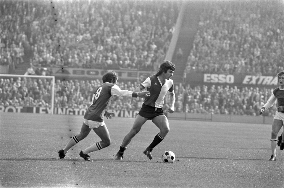 Feyenoord tegen Den Bosch 4-0, spelmoment, Bestanddeelnr 925-9247