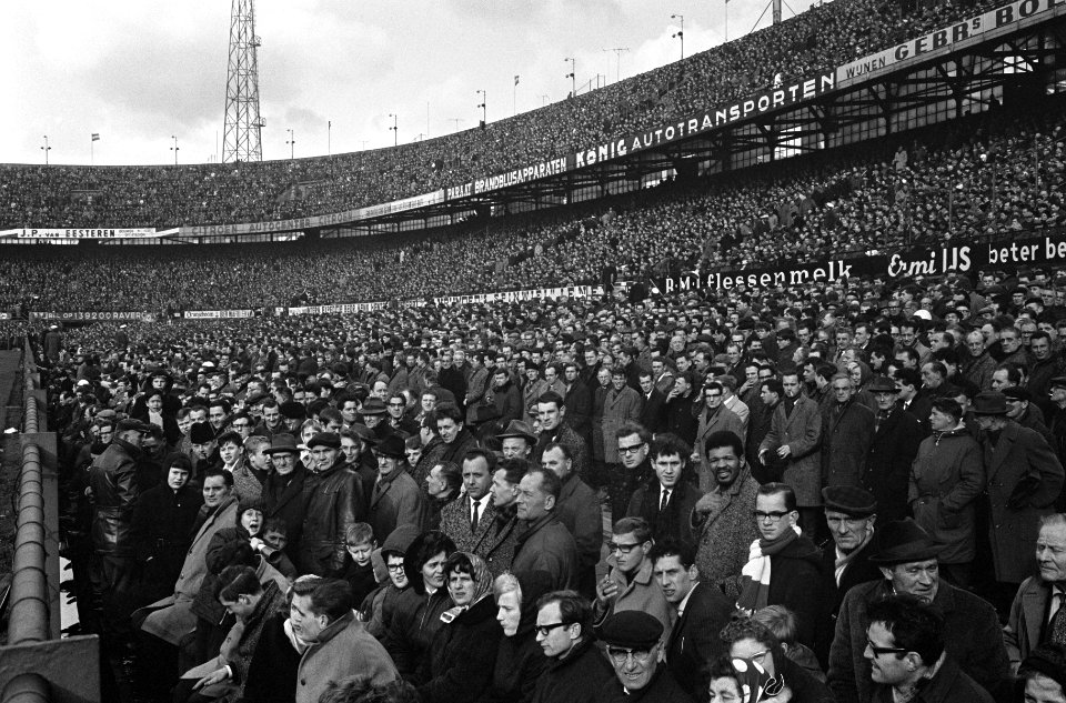 Feyenoord tegen DWS 3-1, drukte in stadion, Bestanddeelnr 917-4287