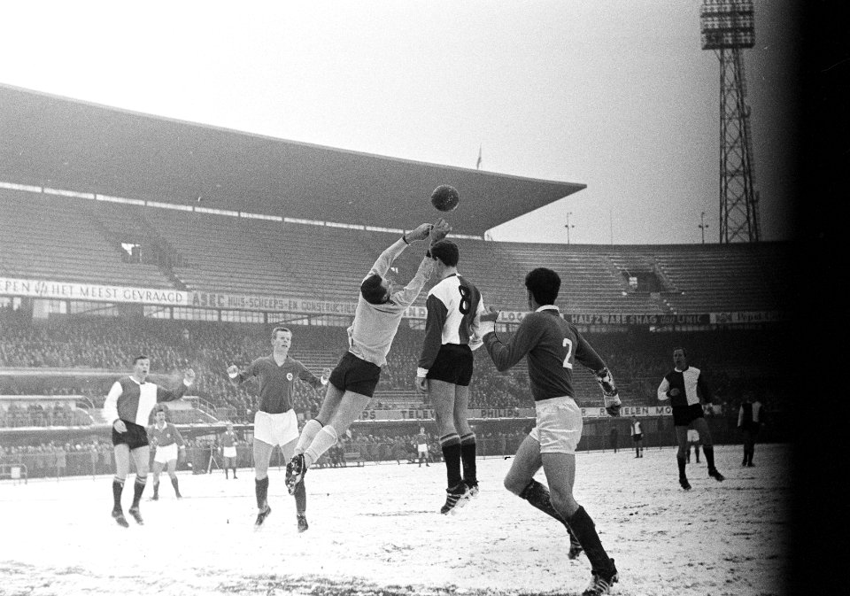 Feyenoord tegen GVAV 1-0, spelmomenten, Bestanddeelnr 915-9358