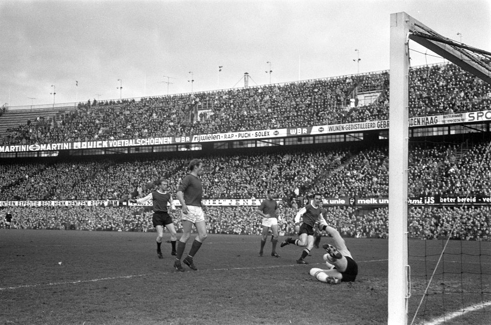 Feyenoord tegen DWS 4-0. Spelmomenten, Bestanddeelnr 920-9494