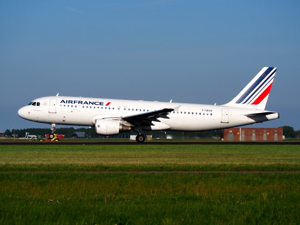 F-GKXV AIRFRANCE, Airbus A320 takeoff from Schiphol (AMS - EHAM), The Netherlands, 16may2014, pic-2
