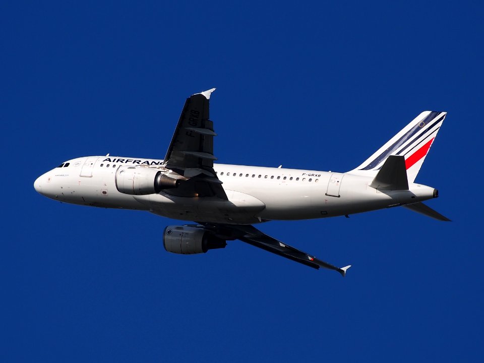 F-GRXB take-off from Schiphol