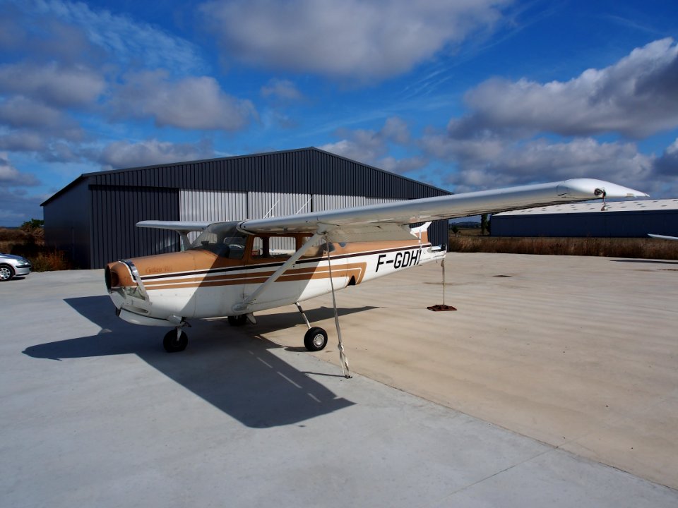 F-GDHI - Cessna 172 RG, Fontenay le Comte, pic3