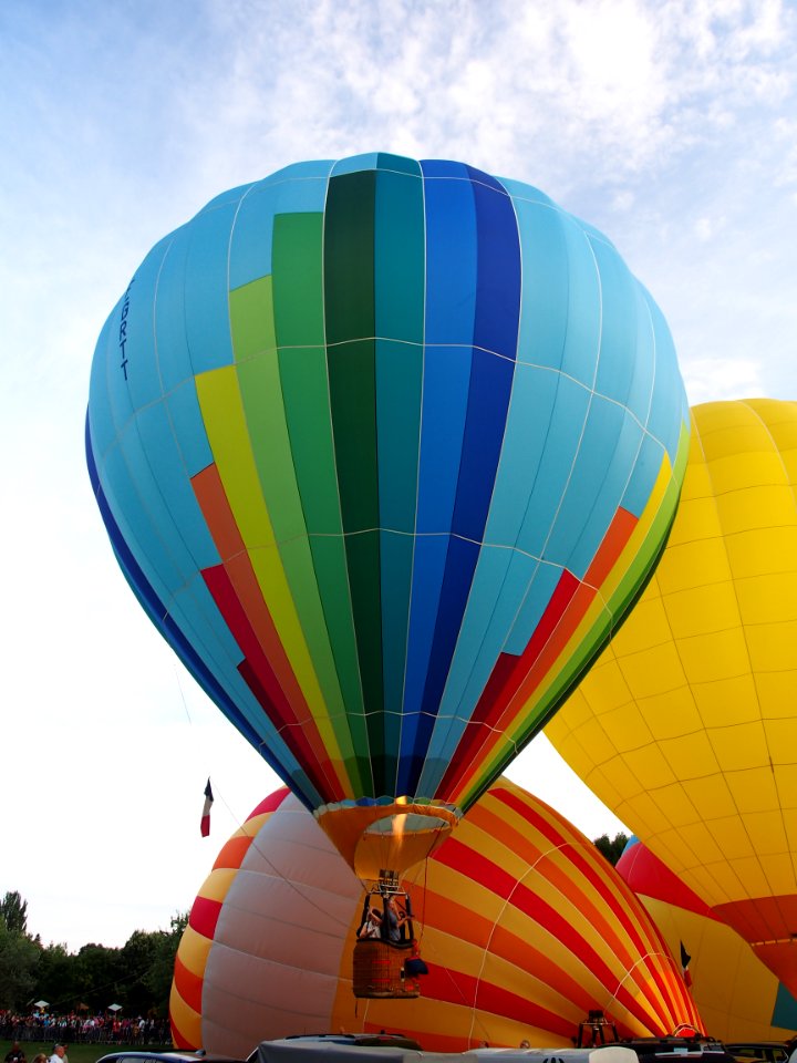 F-GRTT hot air balloon take-off at Metz, France, pic2