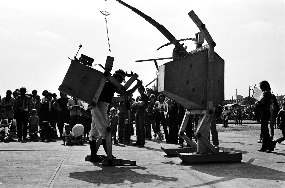 Festival Fools 1980 op het voormalige terrein van de Amsterdamsche Droogdok Mij, Bestanddeelnr 930-8635