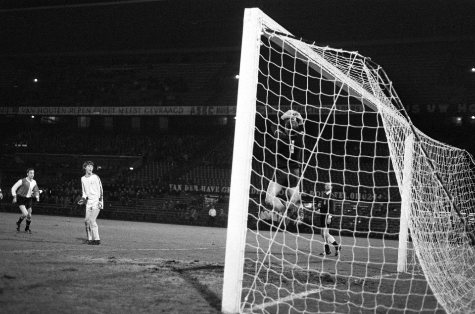 Feyenoord tegen GVAV 0-1. Aktie, Bestanddeelnr 923-3412