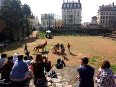 Festival européen latin grec 2019 - Reconstitution d'un char mycénien (2)