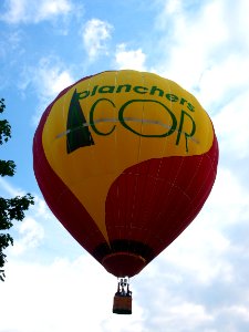 F-GPAV hot air balloon take-off at Metz, France, pic1