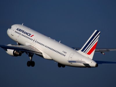 F-GKXV AIRFRANCE, Airbus A320 takeoff from Schiphol (AMS - EHAM), The Netherlands, 16may2014, pic-4 photo