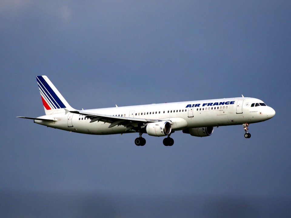 F-GTAL landing at Schiphol (AMS - EHAM), The Netherlands, pic2