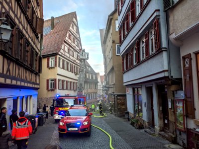Feuerwehr-Einsatz bei Dachstuhlbrand in der Kronenstraße in Tübingen am 21.12.2019 - 071