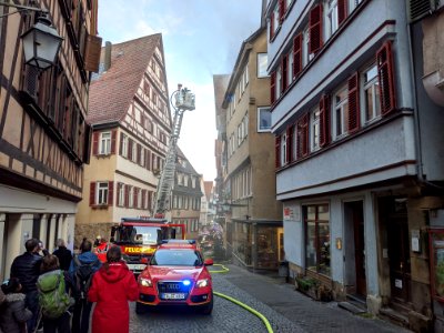 Feuerwehr-Einsatz bei Dachstuhlbrand in der Kronenstraße in Tübingen am 21.12.2019 - 072