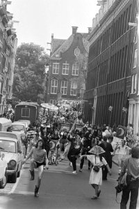 Festival of Fools, Bestanddeelnr 929-7552