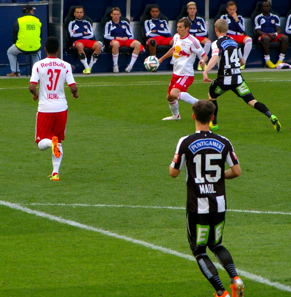 FC Red Bull Salzburg geg SK Sturm Graz 02