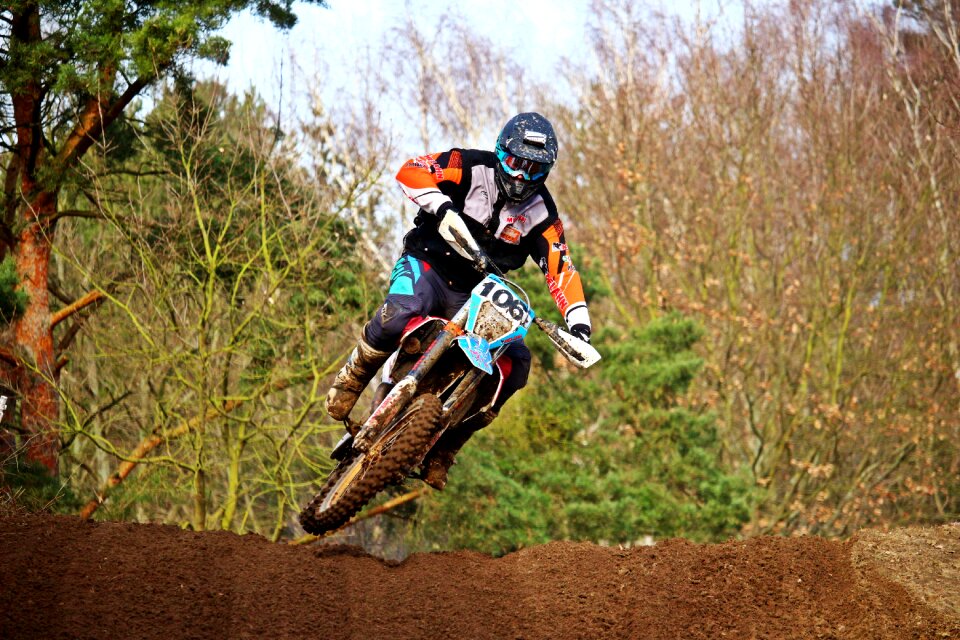 Motorsport cross race