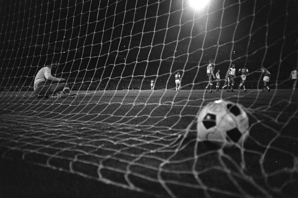 Feijenoord tegen FC Utrecht eerste doelpunt van Feijenoord, Bestanddeelnr 923-7655