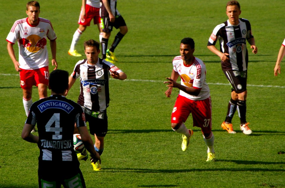 FC Red Bull Salzburg geg SK Sturm Graz 10