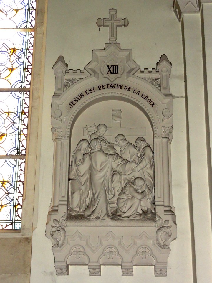 Feignies (Nord, Fr) église, chemin de croix, station 13