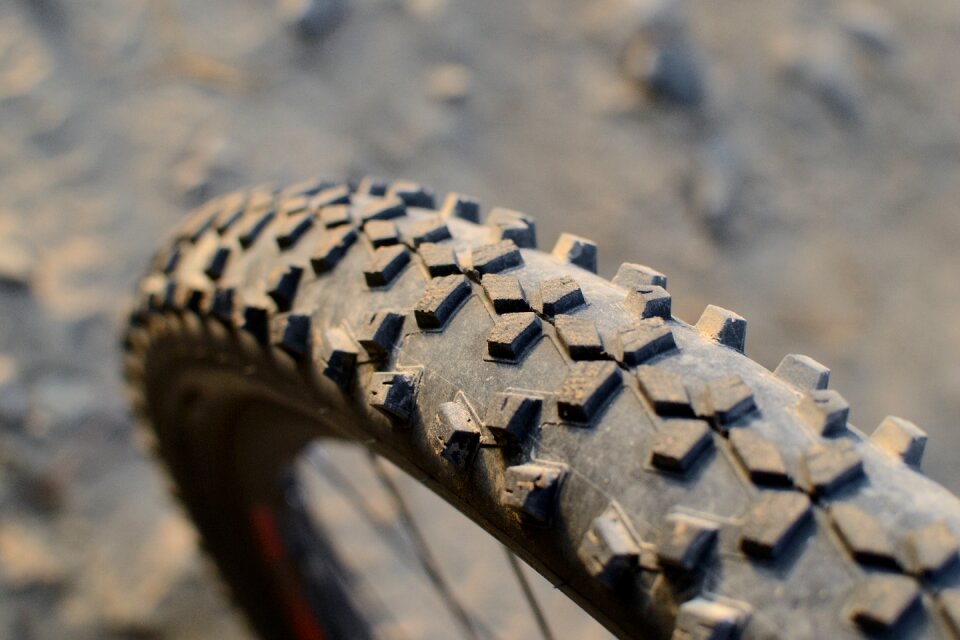 Wheel spikes journey