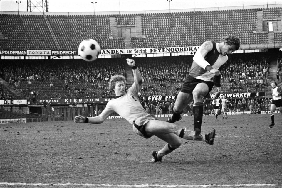 Feijenoord tegen FC Amsterdam 0-0 Nico Jansen in aktie, Bestanddeelnr 929-0142