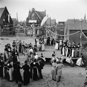 Feesten en kermis te Volendam, Bestanddeelnr 900-5433