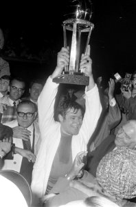 Feijenoord tegen Estudiantes 1-0 Feijenoord wint World beker Israel juichend , Bestanddeelnr 923-8316