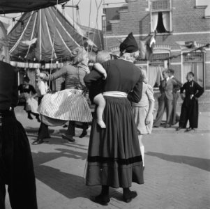 Feesten en kermis te Volendam, Bestanddeelnr 900-5416