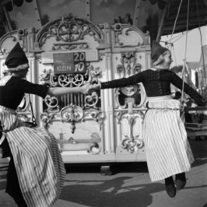 Feesten en kermis te Volendam, Bestanddeelnr 900-5424