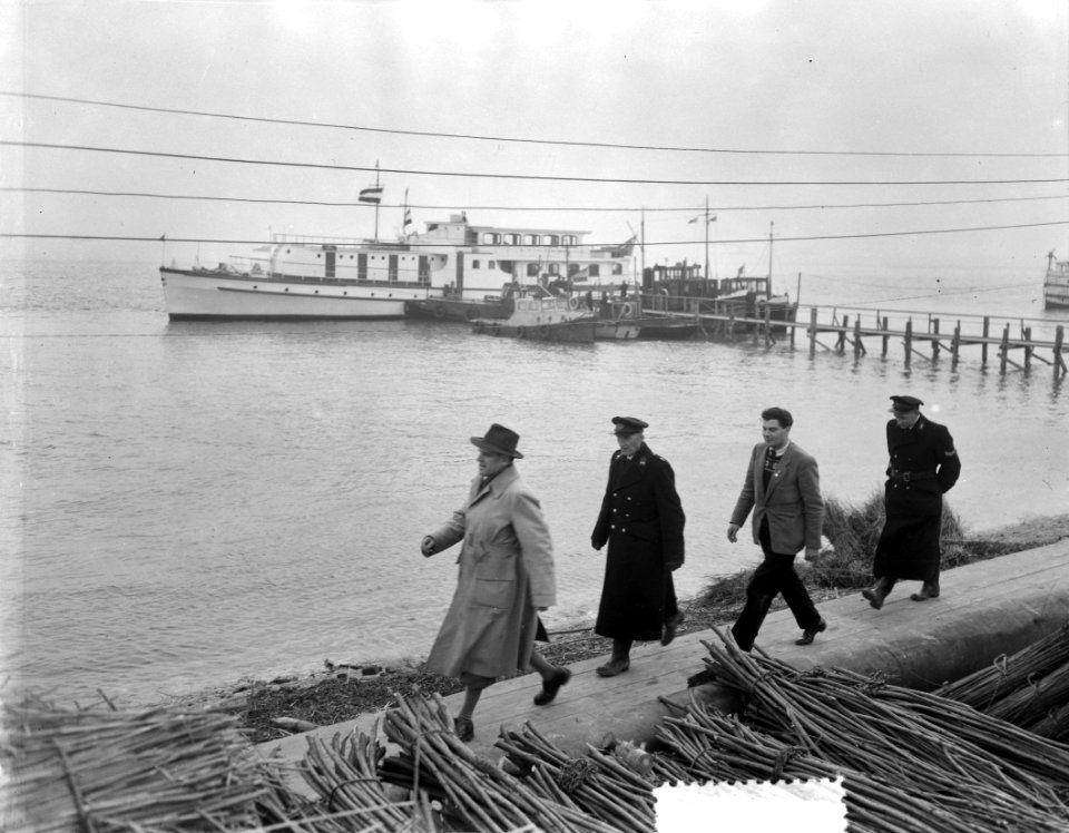 Federatie van oorlogsveteranen bezoekt Schouwen Duiveland, Bestanddeelnr 906-1201