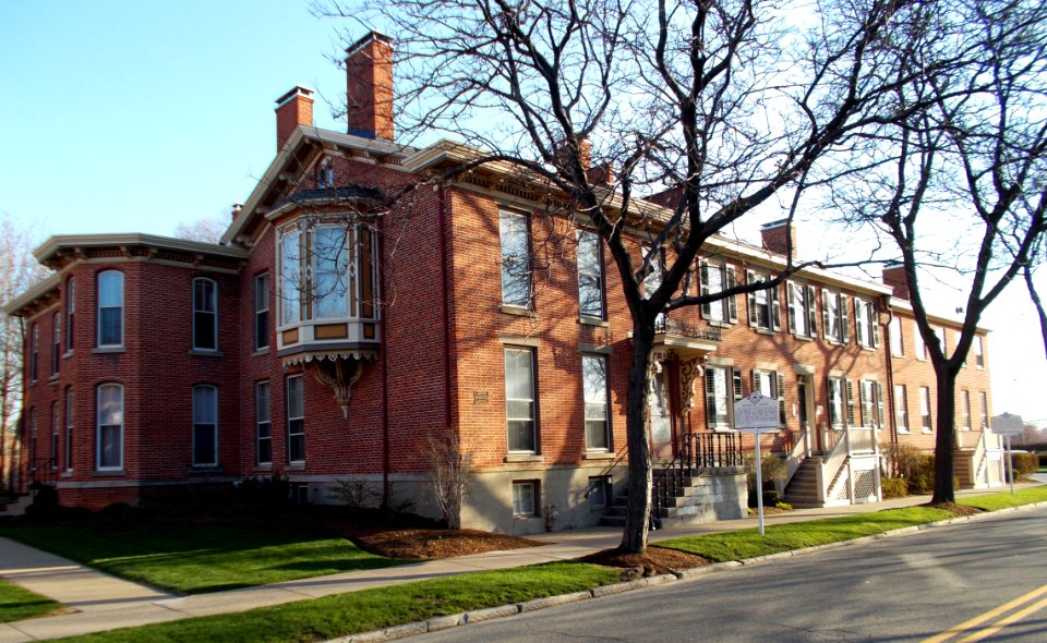 Federal Row Looking East Erie PA Apr 13
