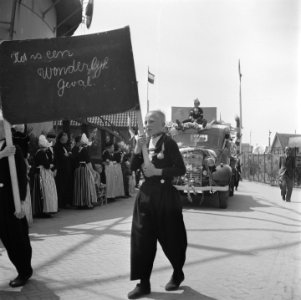 Feesten en kermis te Volendam, Bestanddeelnr 900-5455